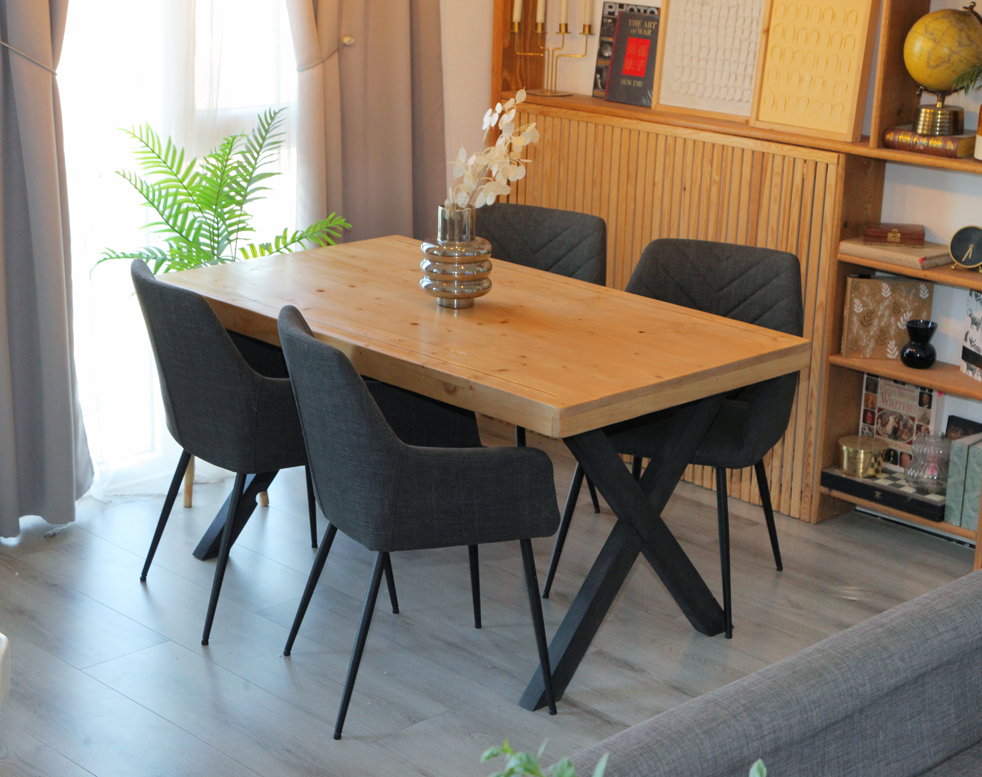 Cleoda lines dining table 2 res