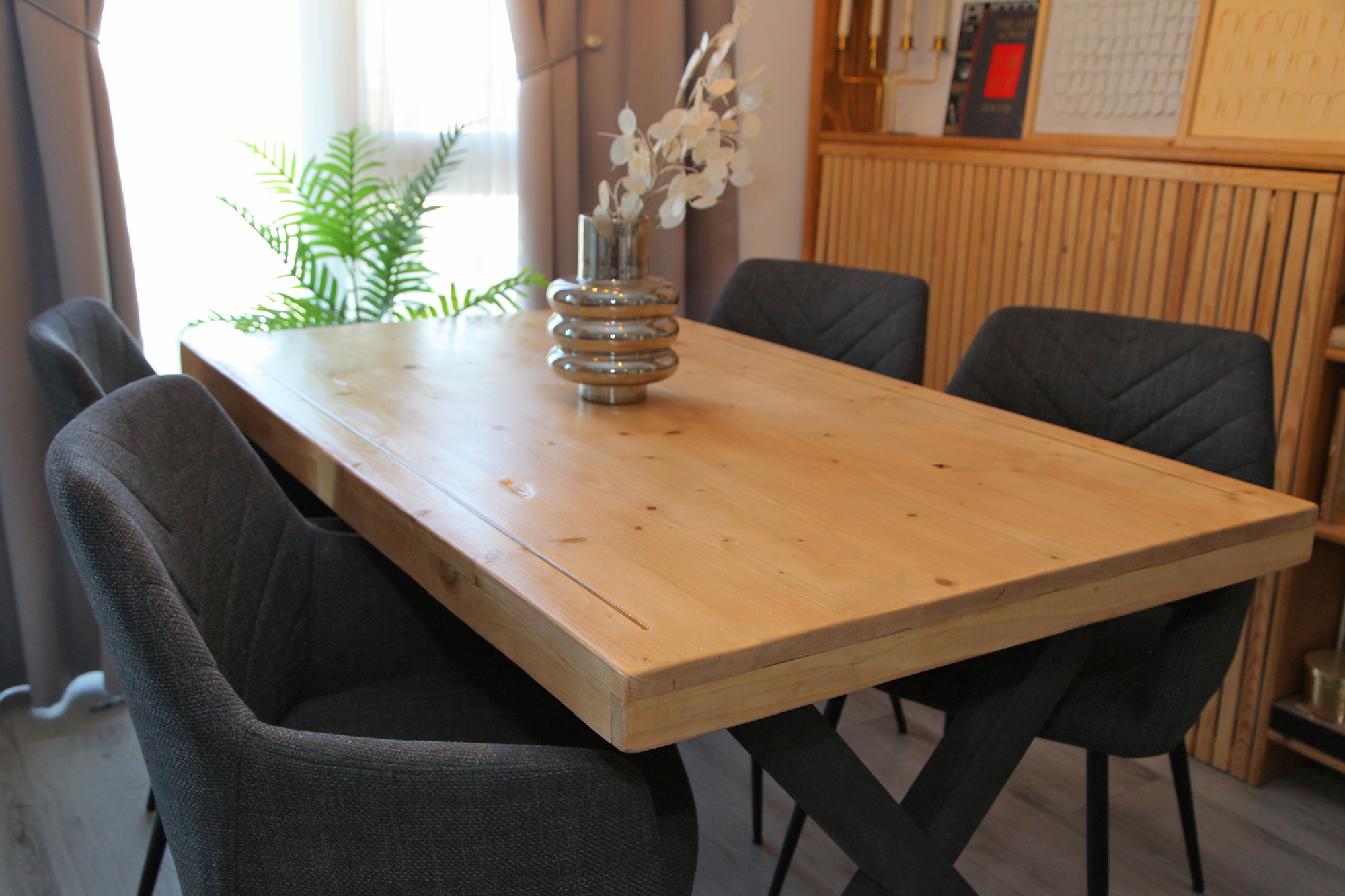 Cleoda lines dining table 6 res