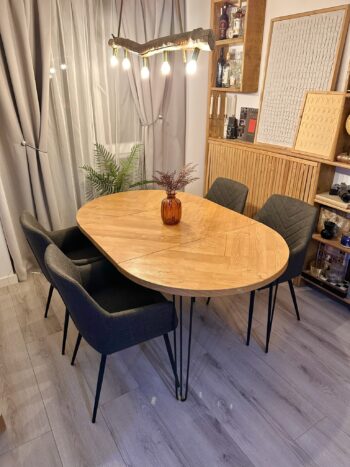 Round Cleoda Extendable Herringbone Dining Table