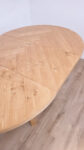 Round extendable dining table