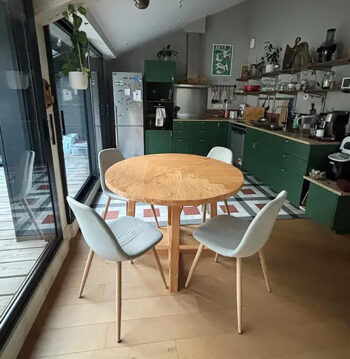 Round Cleoda Extendable Herringbone Dining Table With Wooden Legs